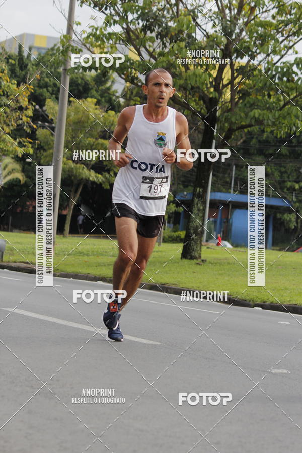 Buy your photos of the eventSantander Track & Field Run Series - Shopping Tambor on Fotop