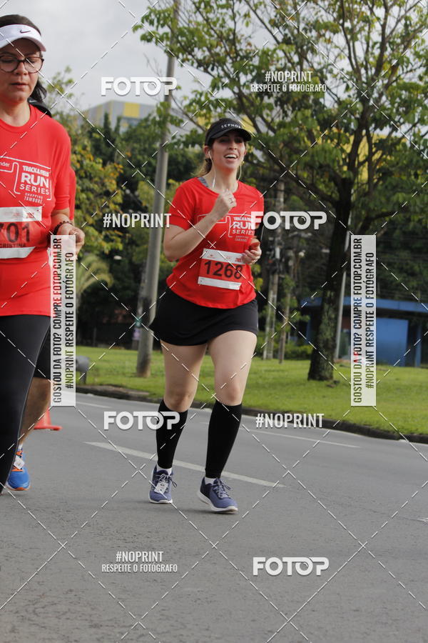 Buy your photos of the eventSantander Track & Field Run Series - Shopping Tambor on Fotop