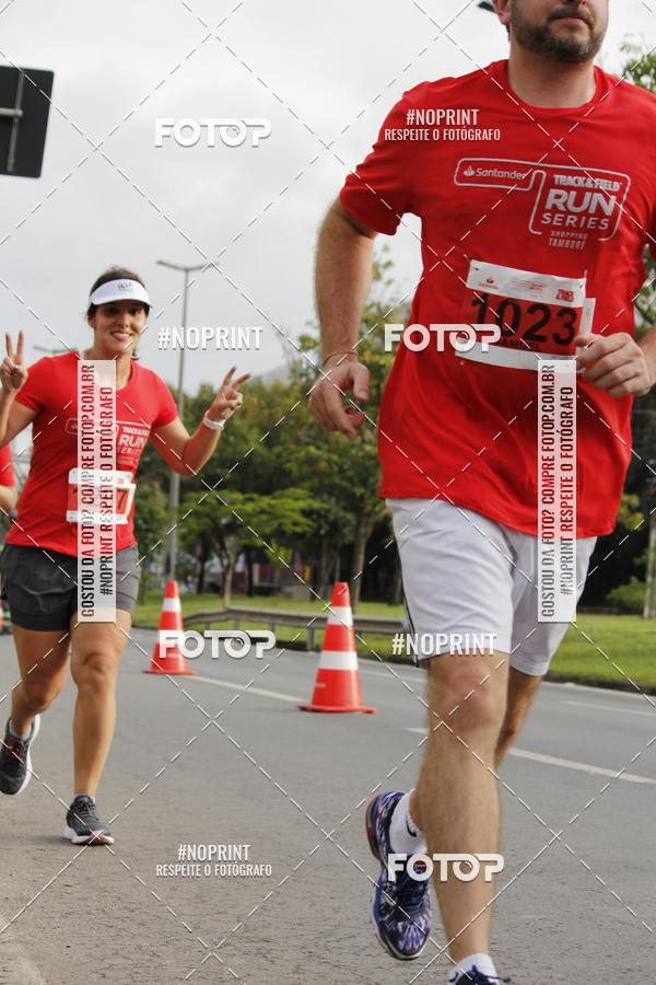 Buy your photos of the eventSantander Track & Field Run Series - Shopping Tambor on Fotop