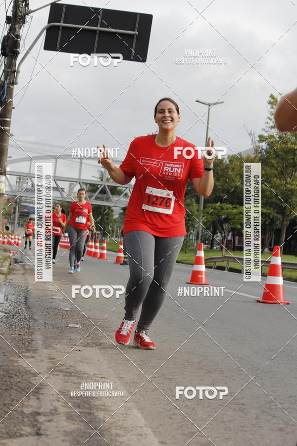 Buy your photos of the eventSantander Track & Field Run Series - Shopping Tambor on Fotop