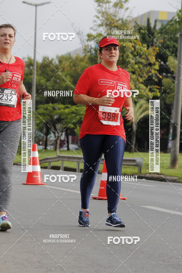 Buy your photos of the eventSantander Track & Field Run Series - Shopping Tambor on Fotop