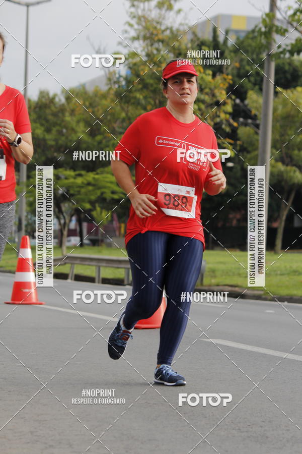 Buy your photos of the eventSantander Track & Field Run Series - Shopping Tambor on Fotop