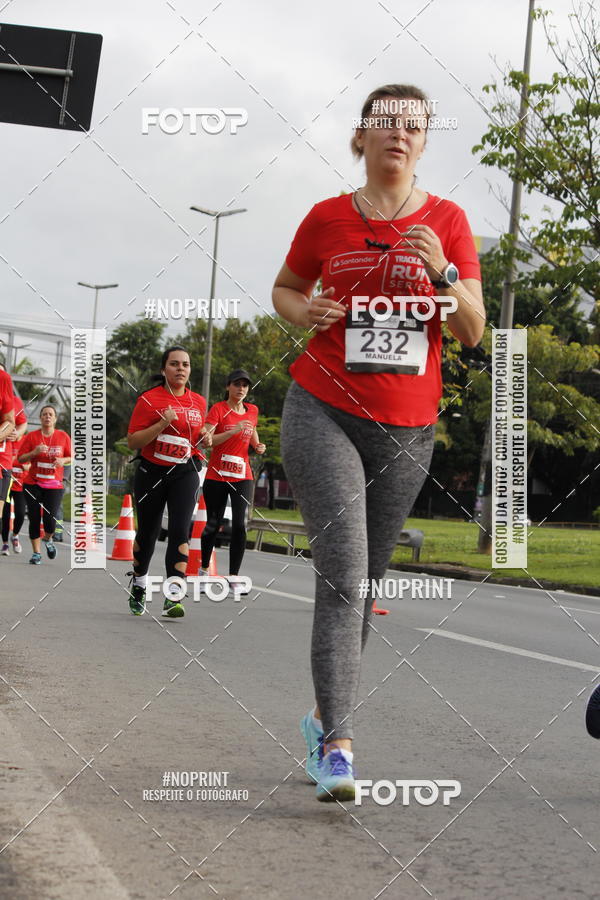 Buy your photos of the eventSantander Track & Field Run Series - Shopping Tambor on Fotop