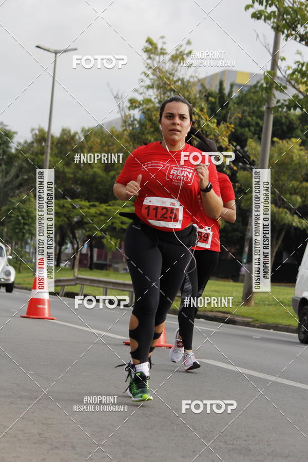 Buy your photos of the eventSantander Track & Field Run Series - Shopping Tambor on Fotop