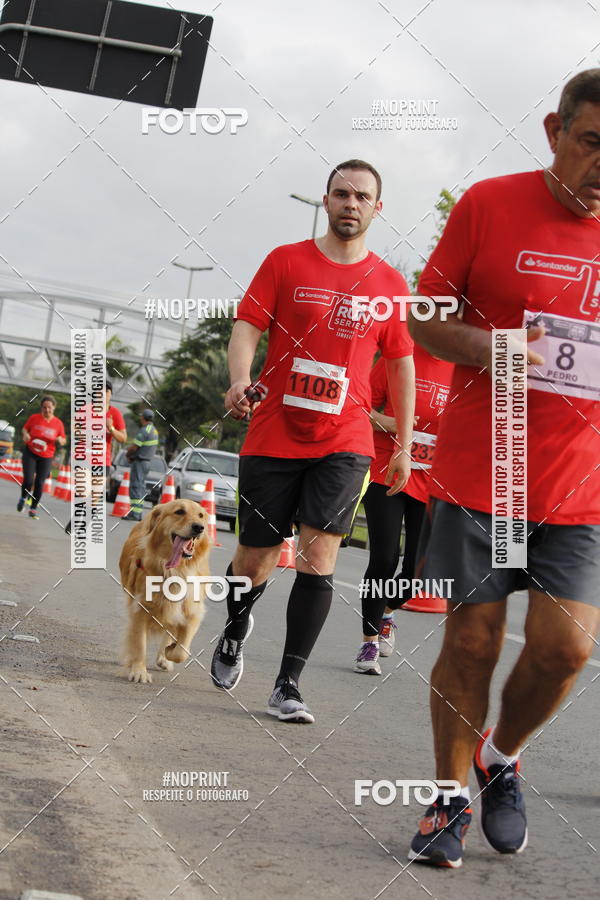 Buy your photos of the eventSantander Track & Field Run Series - Shopping Tambor on Fotop