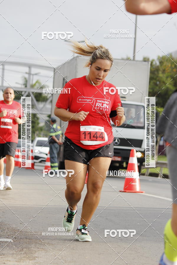 Buy your photos of the eventSantander Track & Field Run Series - Shopping Tambor on Fotop
