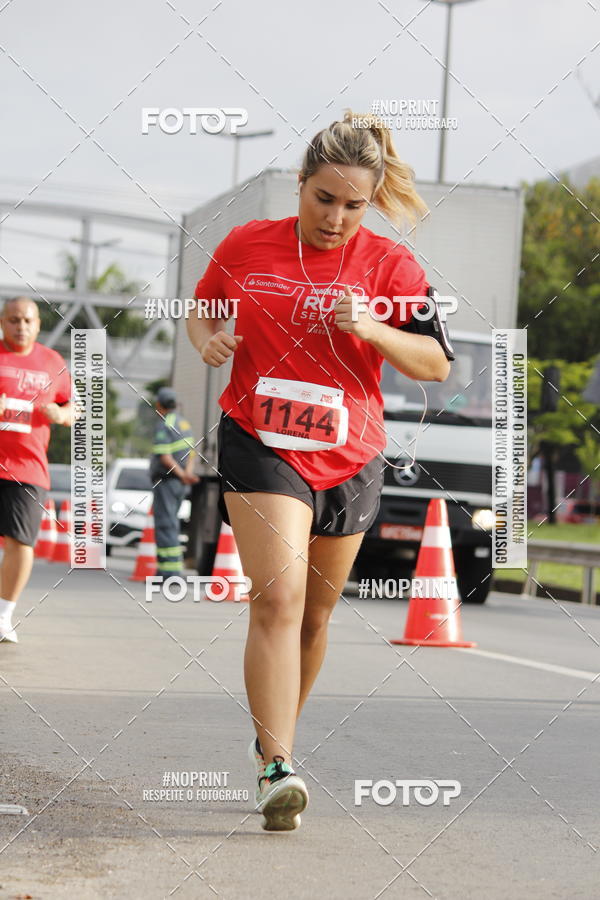 Buy your photos of the eventSantander Track & Field Run Series - Shopping Tambor on Fotop