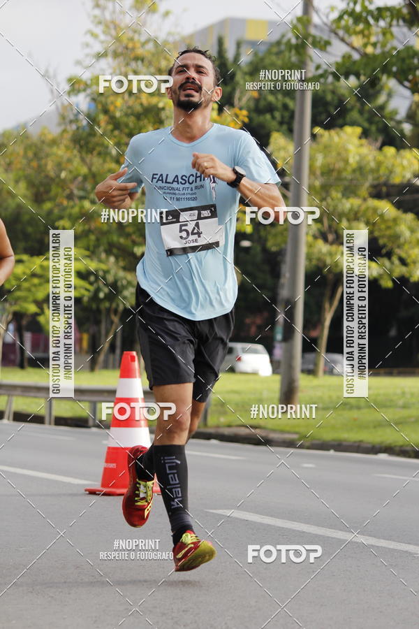 Buy your photos of the eventSantander Track & Field Run Series - Shopping Tambor on Fotop