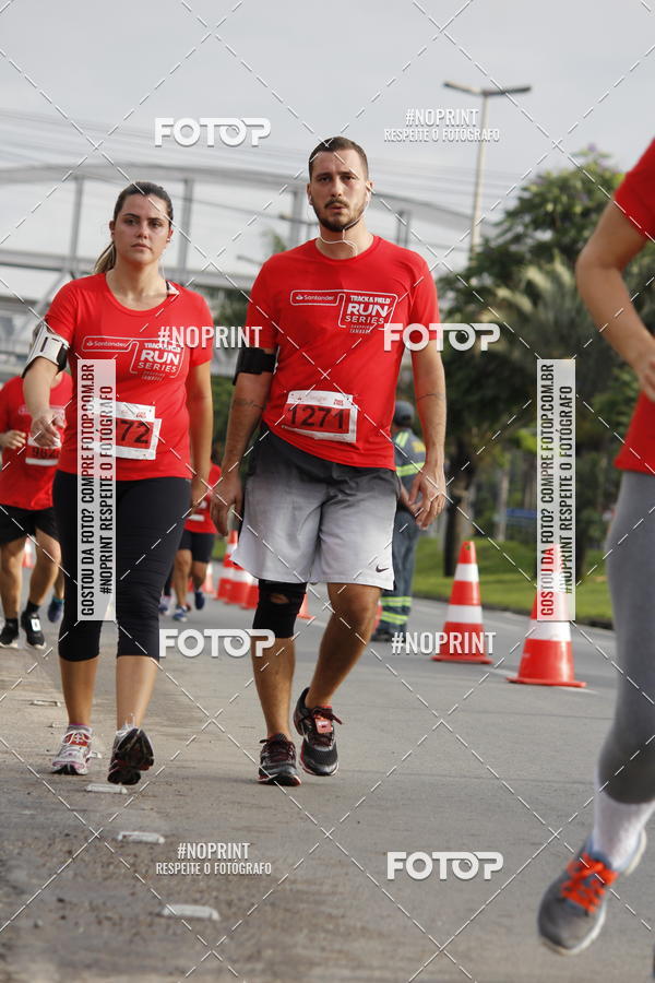 Buy your photos of the eventSantander Track & Field Run Series - Shopping Tambor on Fotop