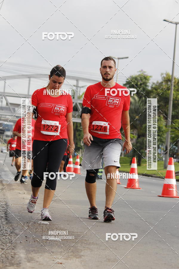 Buy your photos of the eventSantander Track & Field Run Series - Shopping Tambor on Fotop
