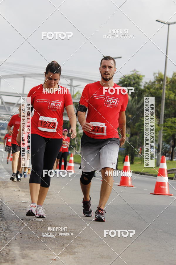 Buy your photos of the eventSantander Track & Field Run Series - Shopping Tambor on Fotop