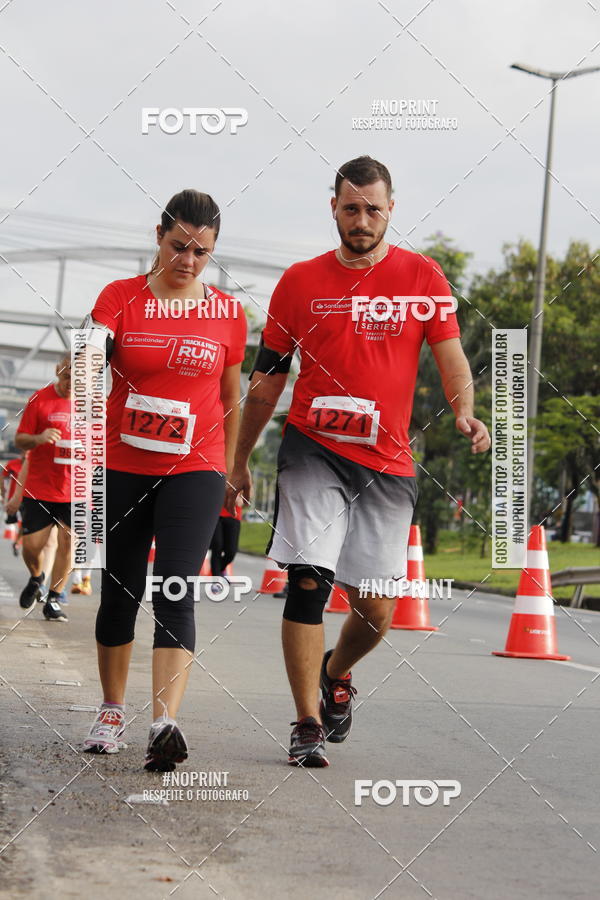 Buy your photos of the eventSantander Track & Field Run Series - Shopping Tambor on Fotop