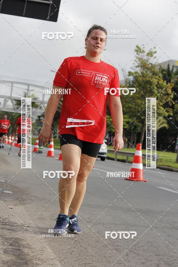 Buy your photos of the eventSantander Track & Field Run Series - Shopping Tambor on Fotop
