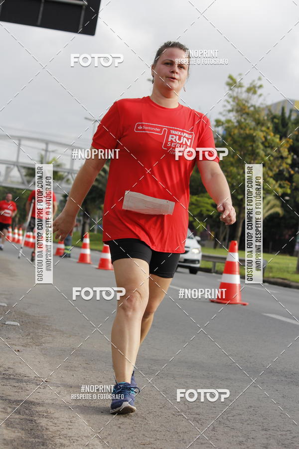 Buy your photos of the eventSantander Track & Field Run Series - Shopping Tambor on Fotop