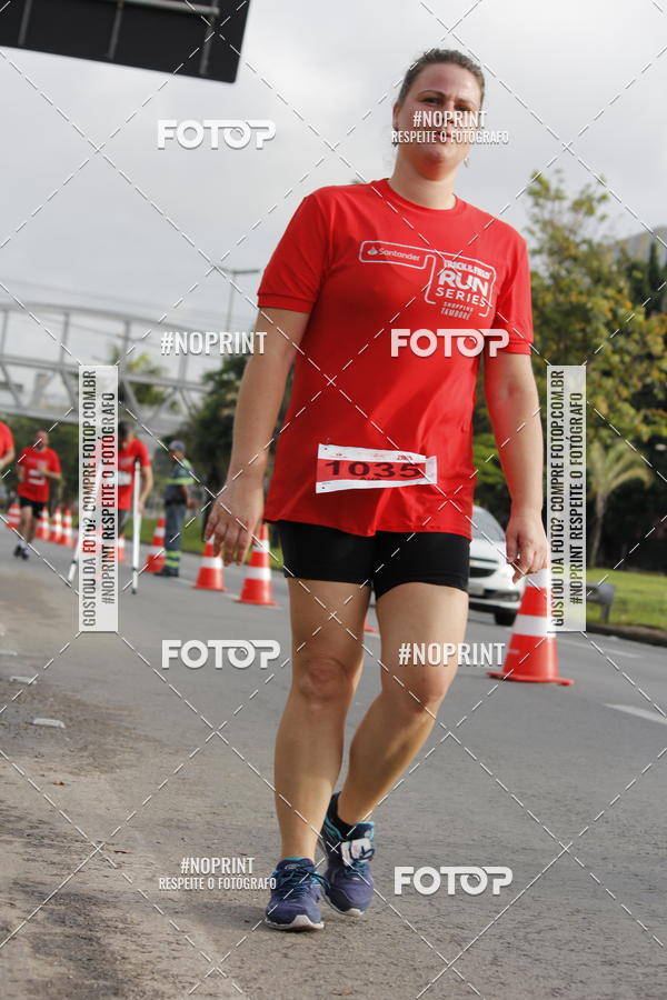 Buy your photos of the eventSantander Track & Field Run Series - Shopping Tambor on Fotop