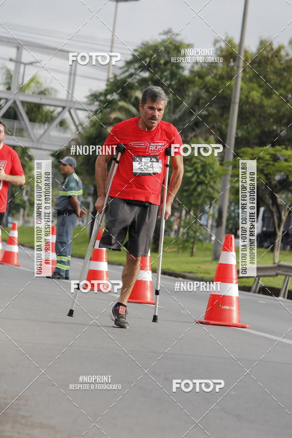 Buy your photos of the eventSantander Track & Field Run Series - Shopping Tambor on Fotop