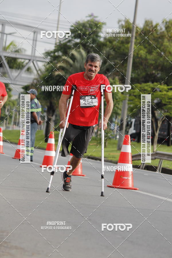 Buy your photos of the eventSantander Track & Field Run Series - Shopping Tambor on Fotop