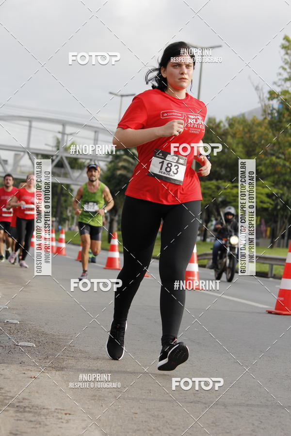 Buy your photos of the eventSantander Track & Field Run Series - Shopping Tambor on Fotop