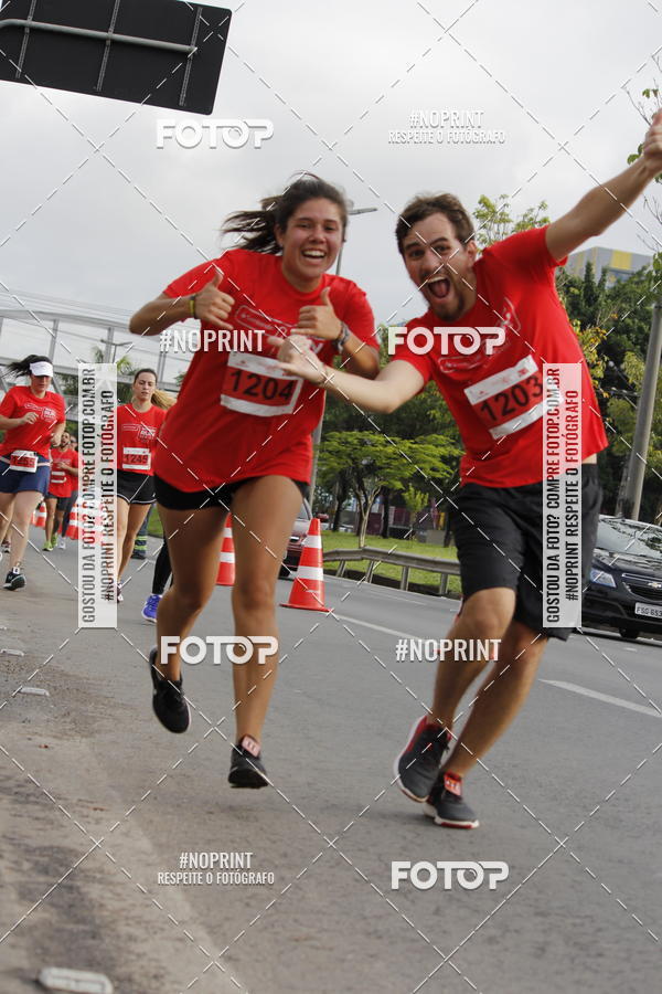 Buy your photos of the eventSantander Track & Field Run Series - Shopping Tambor on Fotop