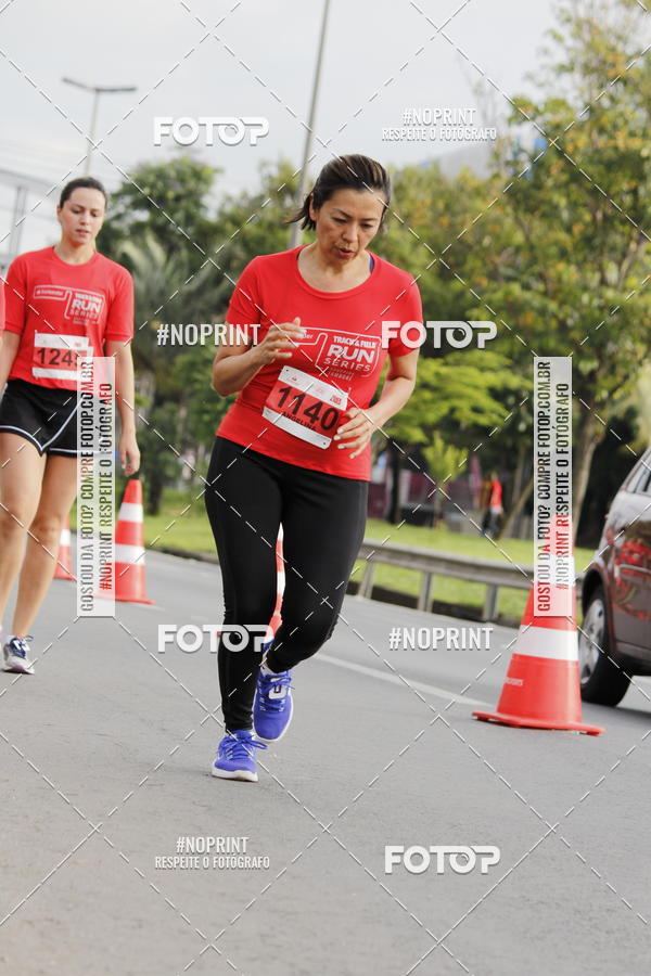 Buy your photos of the eventSantander Track & Field Run Series - Shopping Tambor on Fotop