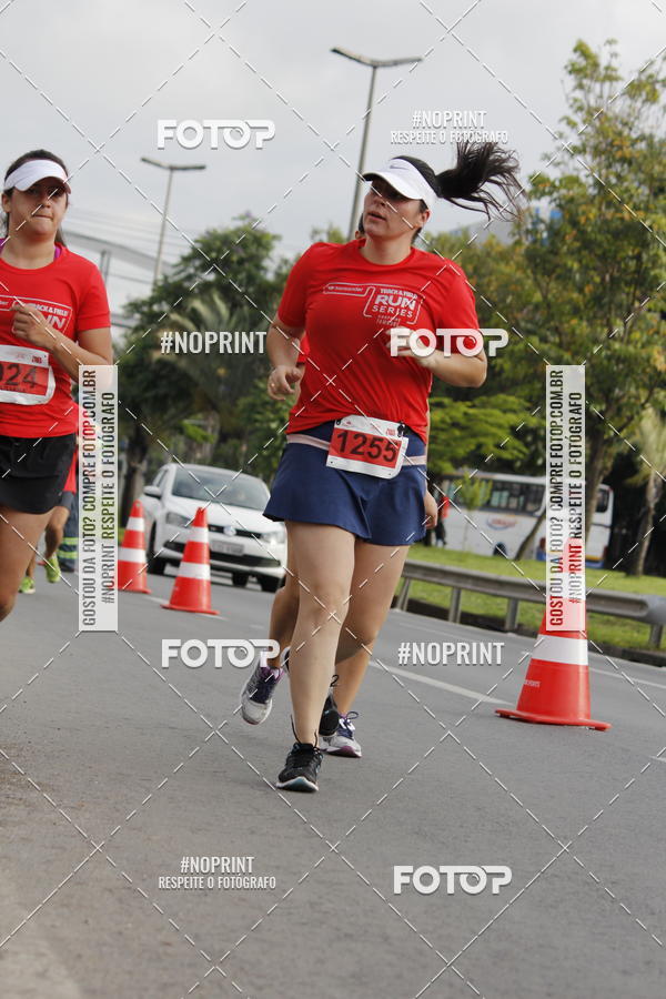 Buy your photos of the eventSantander Track & Field Run Series - Shopping Tambor on Fotop