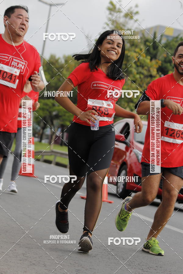 Buy your photos of the eventSantander Track & Field Run Series - Shopping Tambor on Fotop
