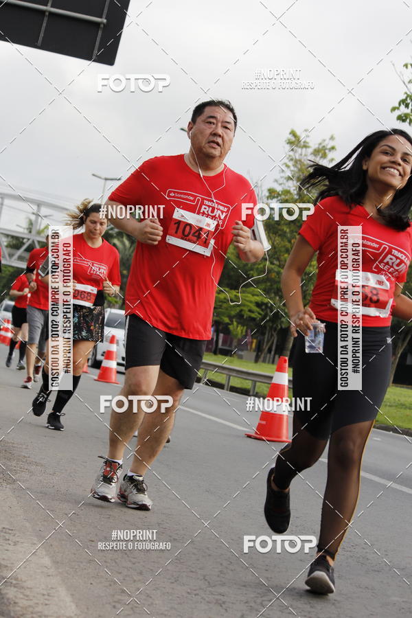 Buy your photos of the eventSantander Track & Field Run Series - Shopping Tambor on Fotop