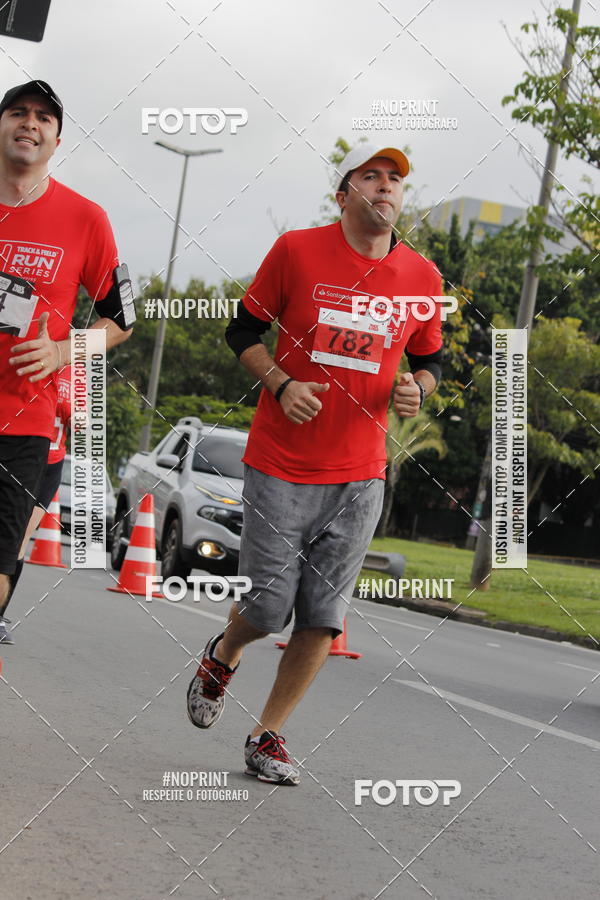 Buy your photos of the eventSantander Track & Field Run Series - Shopping Tambor on Fotop