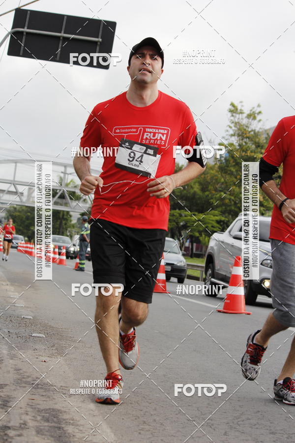 Buy your photos of the eventSantander Track & Field Run Series - Shopping Tambor on Fotop