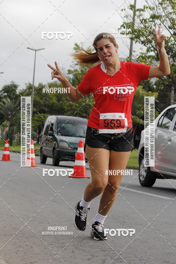 Buy your photos of the eventSantander Track & Field Run Series - Shopping Tambor on Fotop