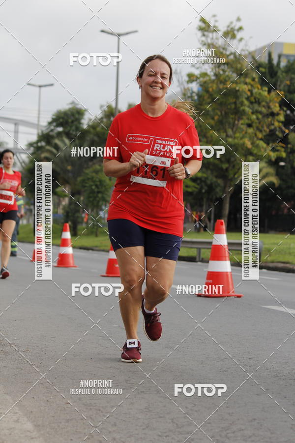 Buy your photos of the eventSantander Track & Field Run Series - Shopping Tambor on Fotop