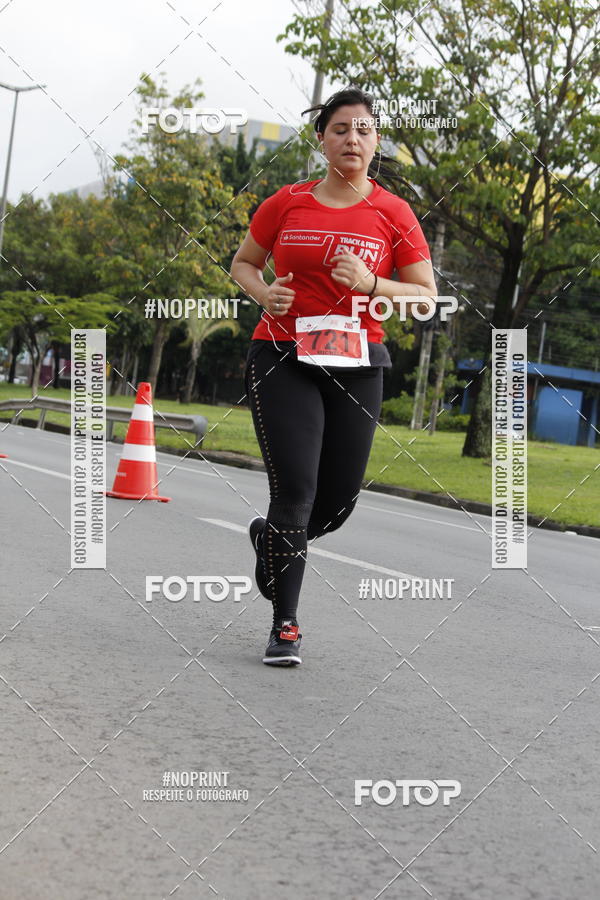 Buy your photos of the eventSantander Track & Field Run Series - Shopping Tambor on Fotop