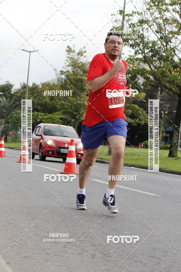 Buy your photos of the eventSantander Track & Field Run Series - Shopping Tambor on Fotop