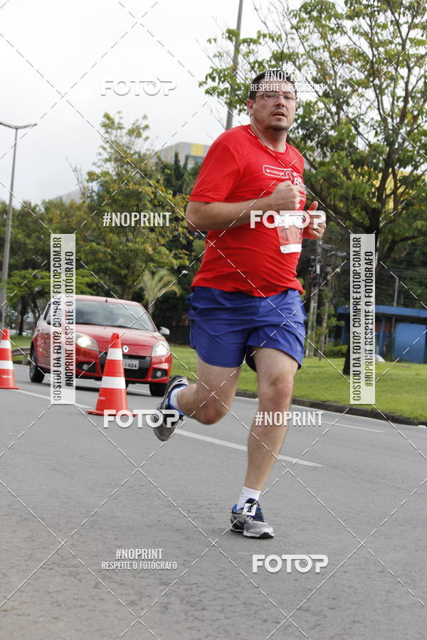 Buy your photos of the eventSantander Track & Field Run Series - Shopping Tambor on Fotop