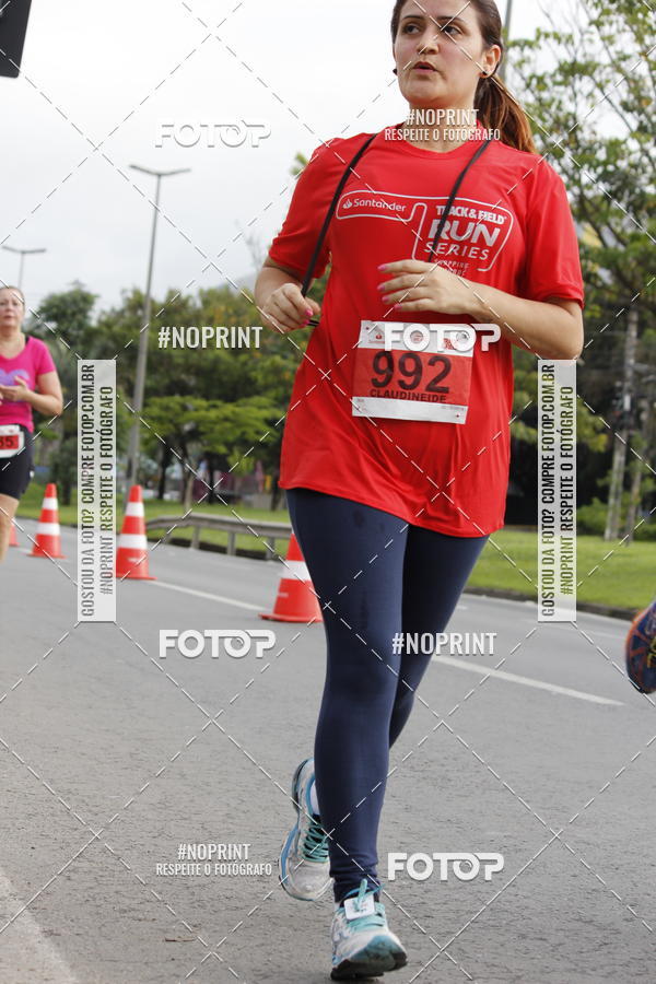 Buy your photos of the eventSantander Track & Field Run Series - Shopping Tambor on Fotop