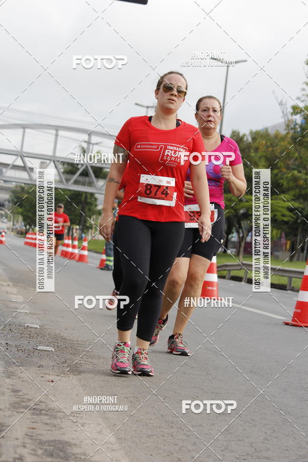 Buy your photos of the eventSantander Track & Field Run Series - Shopping Tambor on Fotop