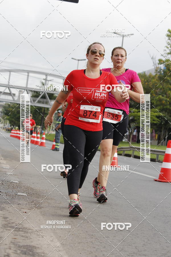 Buy your photos of the eventSantander Track & Field Run Series - Shopping Tambor on Fotop