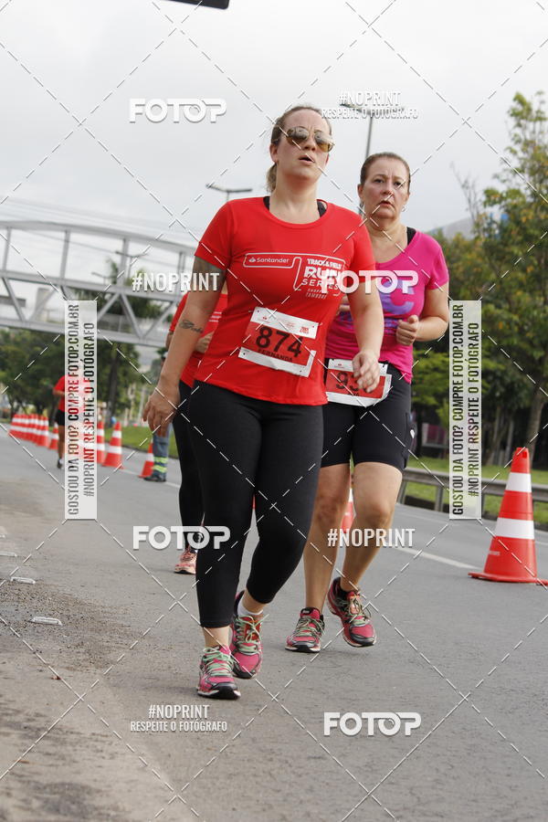 Buy your photos of the eventSantander Track & Field Run Series - Shopping Tambor on Fotop