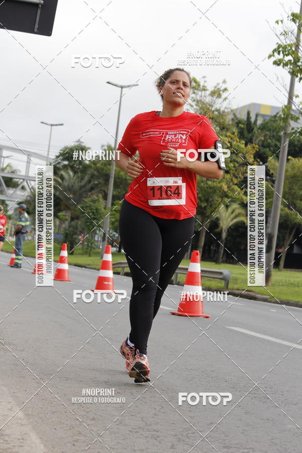 Buy your photos of the eventSantander Track & Field Run Series - Shopping Tambor on Fotop