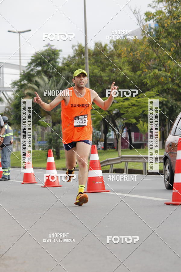 Buy your photos of the eventSantander Track & Field Run Series - Shopping Tambor on Fotop