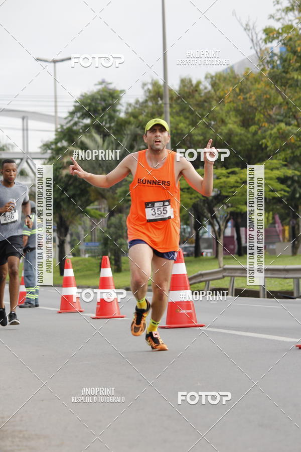 Buy your photos of the eventSantander Track & Field Run Series - Shopping Tambor on Fotop