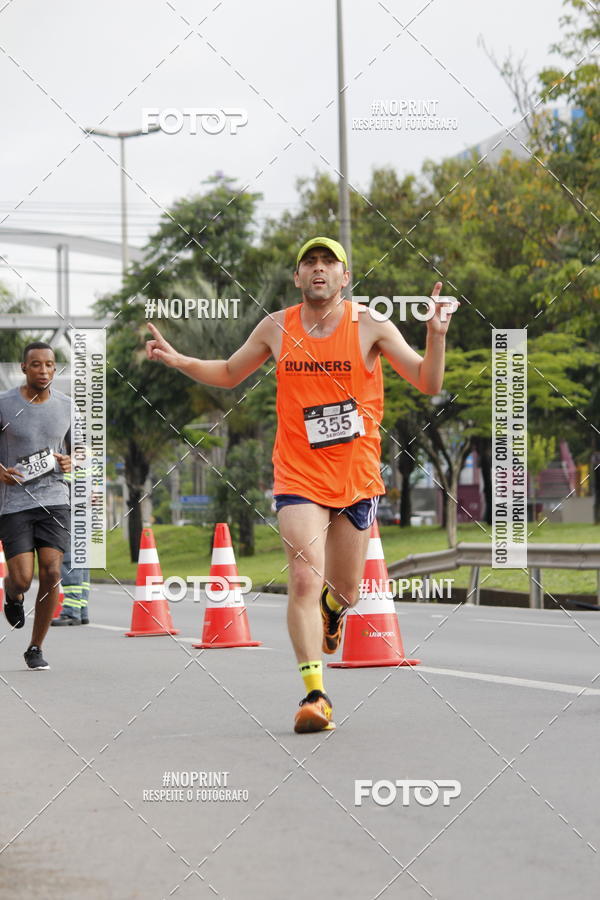 Buy your photos of the eventSantander Track & Field Run Series - Shopping Tambor on Fotop