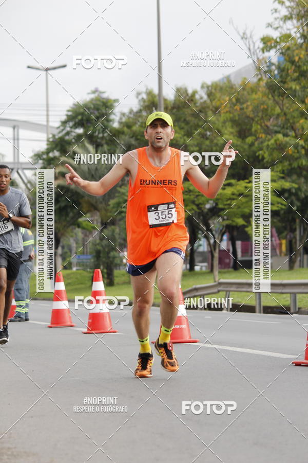 Buy your photos of the eventSantander Track & Field Run Series - Shopping Tambor on Fotop