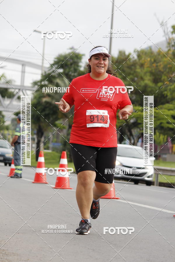 Buy your photos of the eventSantander Track & Field Run Series - Shopping Tambor on Fotop