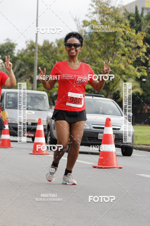 Buy your photos of the eventSantander Track & Field Run Series - Shopping Tambor on Fotop