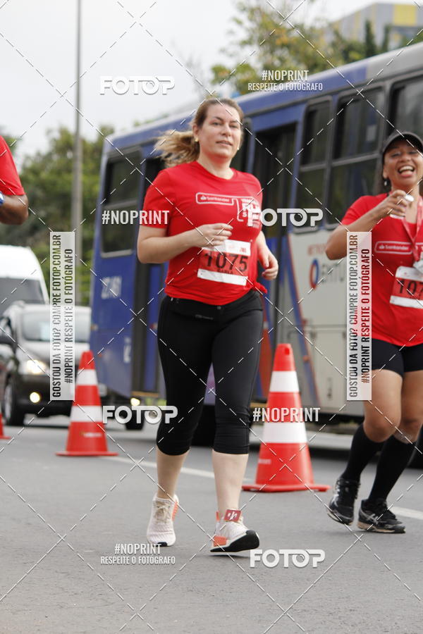 Buy your photos of the eventSantander Track & Field Run Series - Shopping Tambor on Fotop