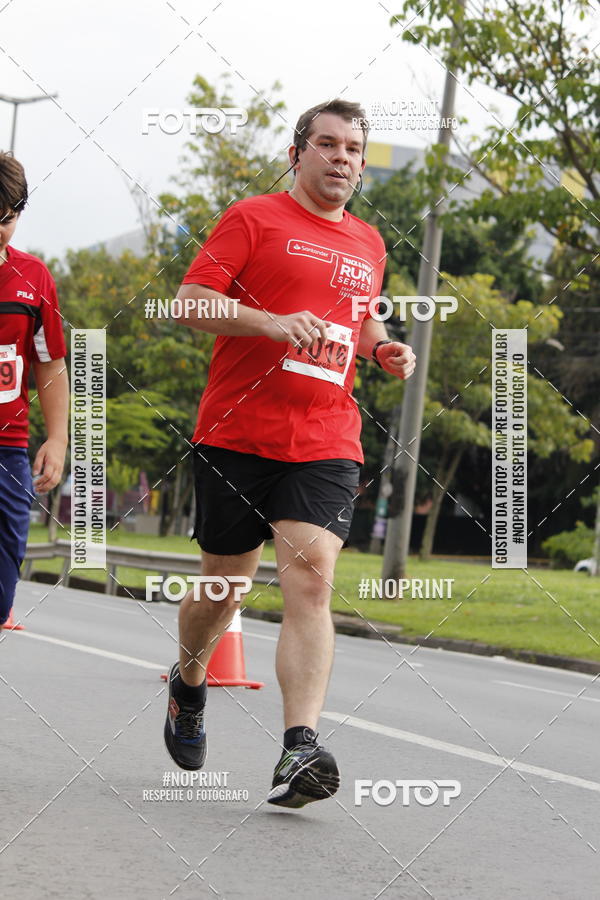 Buy your photos of the eventSantander Track & Field Run Series - Shopping Tambor on Fotop