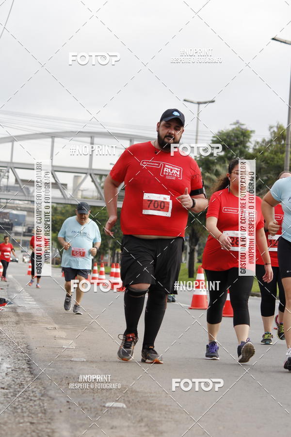 Buy your photos of the eventSantander Track & Field Run Series - Shopping Tambor on Fotop