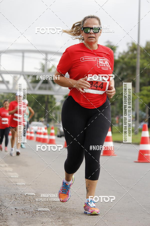 Buy your photos of the eventSantander Track & Field Run Series - Shopping Tambor on Fotop