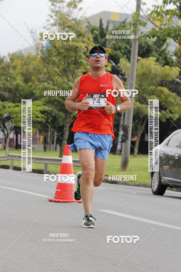 Buy your photos of the eventSantander Track & Field Run Series - Shopping Tambor on Fotop